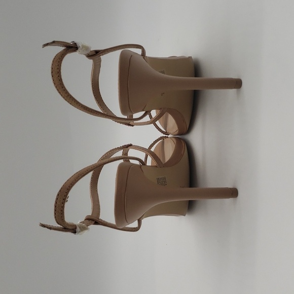 686- BCBGENERATION Joliny Tan Rainbow Colors Women's Sandals Size 7 M NWT - Picture 5 of 8